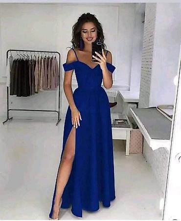 dylan blue: A k c i j a
Haljina
S M L XL
2800 din — 1