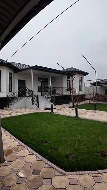 Продажа коттеджей и домов: Продается уютный дом в Ак Ордо 1 -заходи и живи✨ -размер участка: 5 — 1