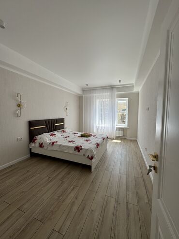 Посуточная аренда квартир: 2 комнаты, Душевая кабина, Постельное белье, Кондиционер — 4