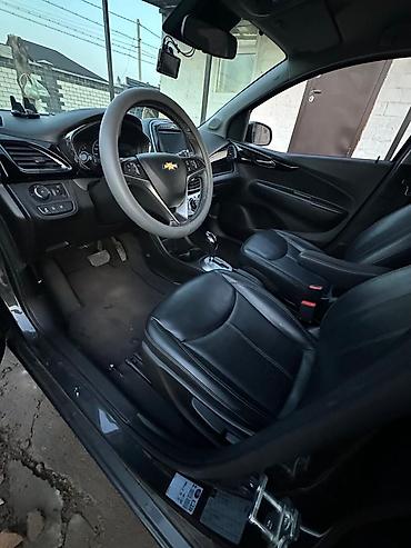 Chevrolet: Chevrolet Spark: 2017 г., 1 л, Автомат, Бензин, Хэтчбэк — 3