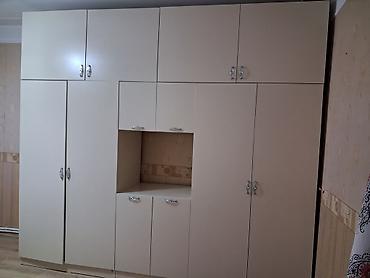 Ev üçün mebel: Bej rəngli divarboyu qarderob-dolab sistemi /MDF tipli hamar səthli — 1