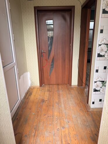 Uzunmüddətli kirayə evlər: 2 otaqlı həyət evi – mətbəx mebeli və kombi sistemi ilə Təsvir: - — 7