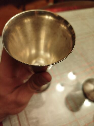 Čaše: Metalne case,solje. 6 komada,mislim da su posrebrene,nisam siguran — 14