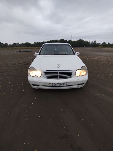 Mercedes-Benz: Mercedes-Benz C-Class: 2 l | 2002 il Sedan — 3