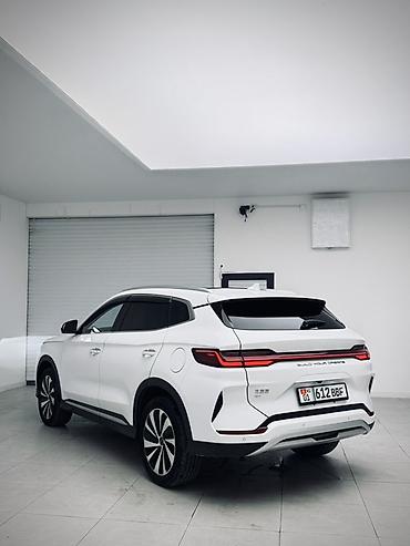 камера на 16: BYD Song Plus: 2023 г., Робот, Электромобиль, Кроссовер — 4
