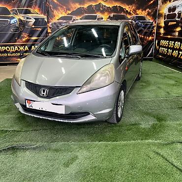 мото хонда: Honda Jazz: 2009 г., 1.3 л, Механика, Бензин, Хэтчбэк — 1