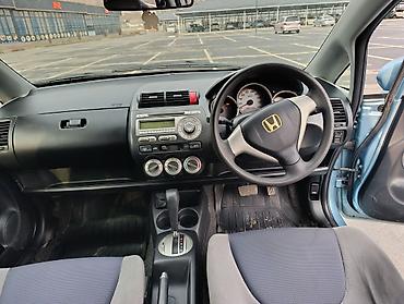 Honda: Honda Fit: 2005 г., Вариатор, Бензин, Хэтчбэк — 12