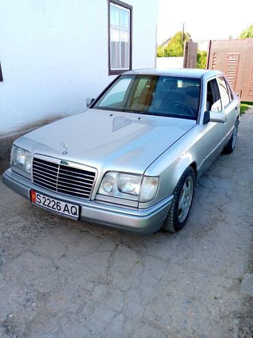 на милениум: Mercedes-Benz 220: 1994 г., 2.2 л, Механика, Бензин, Седан