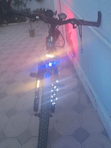 maşın velosiped: Velosiped – şəhər və gecə sürüşləri üçün tam işıqlandırma ilə - Güclü — 1