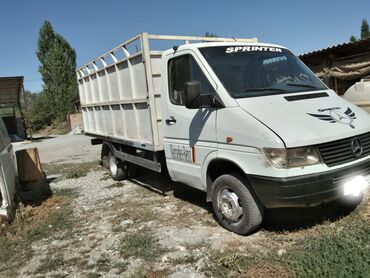куплю автомобиль мерседес спринтер грузовой фургон двухскатный: Жеңил жүк ташуучу унаа, Mercedes-Benz, Стандарт, 3 т, Колдонулган