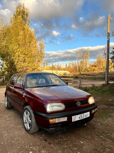 расрочкага машина алам: Volkswagen Golf: 1994 г., 1.8 л, Механика, Бензин, Хетчбек
