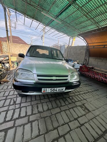 шевроле машина: Chevrolet Niva: 2004 г., 1.7 л, Механика, Бензин, Жол тандабас