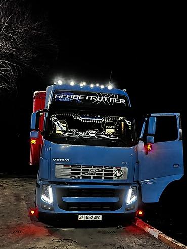 Тягачи: Тягач, Volvo, 2004 г., Тентованный — 13