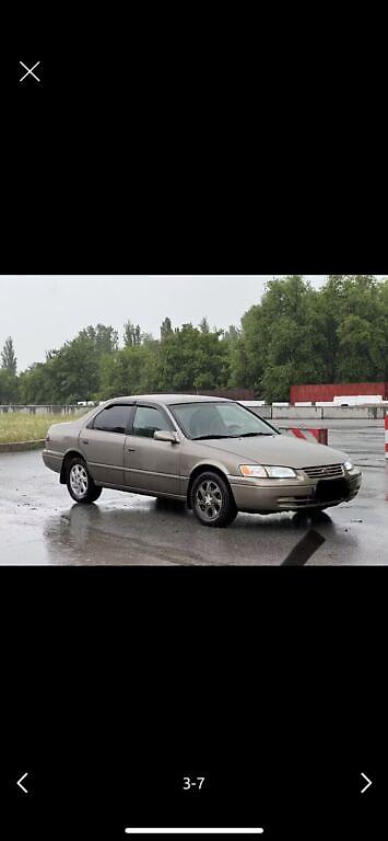 corolla 2018: Toyota Camry: 1998 г., 2.2 л, Автомат, Газ, Седан — 1