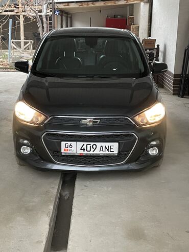 машины в аварийном состоянии: Chevrolet Spark: 2017 г., 1 л, Автомат, Бензин