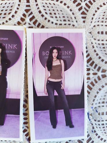 İncəsənət və kolleksiyalar: Məhsul: BLACKPINK “BORN PINK – The Pop-Up Experience” temalı foto — 7