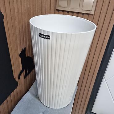 Вазы: Продаю вазу для цветов 1 шт золотого цвета 1шт белого цвета район at lalafo.kg — 20 Вазы: Продаю вазу для цветов 1 шт золотого цвета 1шт белого цвета район — 20