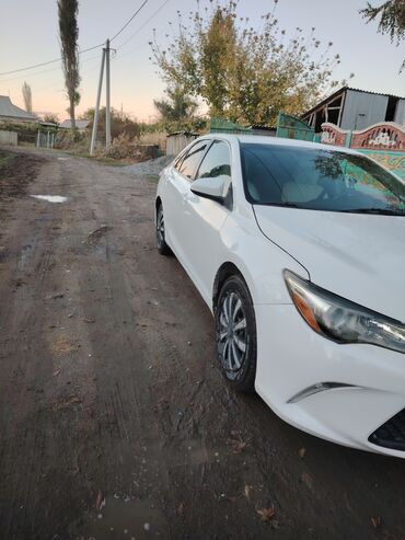 бампер camry: Toyota Camry: 2017 г., 2.5 л, Автомат, Бензин, Седан