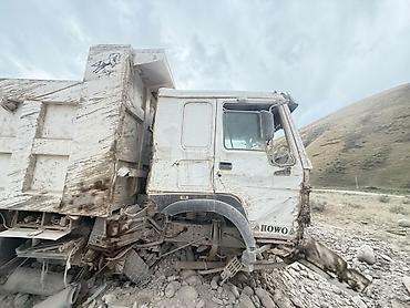 евро тонник: Самосвал HOWO 6x4 (трёхосный) - Компоновка: задняя двухскатная — 4