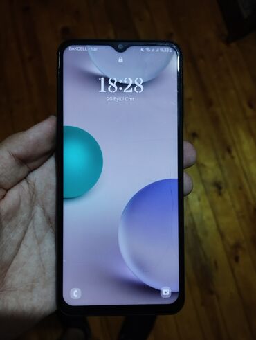 samsung a 10 's: Samsung Galaxy A13, 64 GB, rəng - Göy, İki sim kartlı