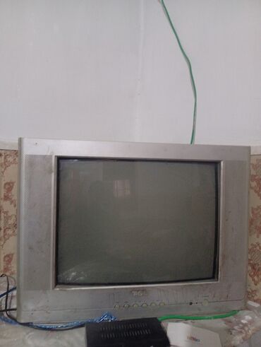 кондиционер tcl: Представляем ЭЛТ-телевизор, один работает а другой не знаю срочно