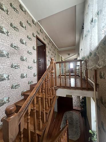 Продажа коттеджей и домов: Дом| Ала Тоо 1| 8СОТОК | Район - Ж.М.Ала Тоо Кол. комнат - 8 Кол — 12