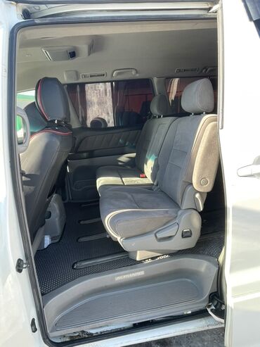 Toyota: Toyota Alphard: 2004 г., 3 л, Бензин, Минивэн — 7