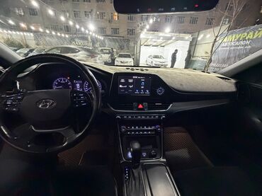 как можно купить машину в рассрочку: Hyundai Grandeur: 2019 г., 3 л, Автомат, Газ, Седан