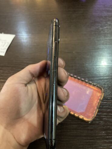 Apple iPhone: IPhone Xs, Б/у, 64 ГБ, Black Titanium, Чехол, 100 %