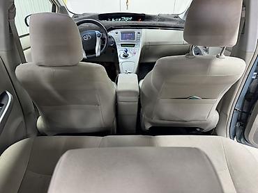 Toyota: Toyota Prius: 2015 г., 1.8 л, Вариатор, Гибрид, Хэтчбэк — 8