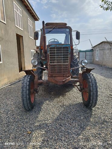 işlənmiş traktorların satışı: Traktor Belarus (MTZ) MTZ80, 1986 il, İşlənmiş