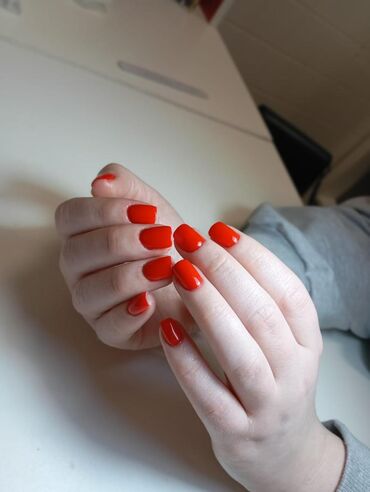 Маникюр, педикюр: Услуга маникюра, предлагающая покрытие ногтей нежными нюдовыми at lalafo.kg — 7 Маникюр, педикюр: Услуга маникюра, предлагающая покрытие ногтей нежными нюдовыми — 7