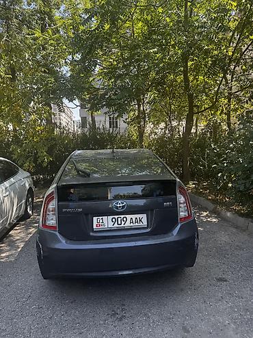 cd 70: Toyota Prius: 2015 г., 1.5 л, Автомат, Бензин, Седан — 1