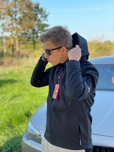Jakne za prelazni period: S do 3xl 
6600 — 2