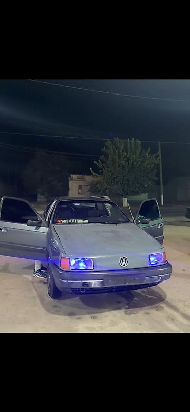 90: Volkswagen Passat: 1991 г., 1.8 л, Механика, Бензин, Седан — 7