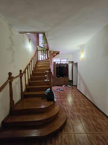 Продажа коттеджей и домов: 6 комнат и более, 207 м², 9 соток, Бишкек, Арча-Бешик ж/м Собственник — 11