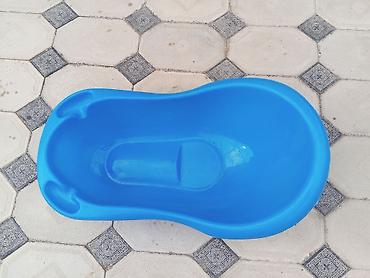 deri plas: Uşaq vannası – mavi rəngdə, ergonomik formalı plastik. Xüsusiyyətlər — 1