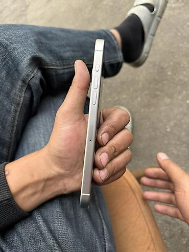 Apple iPhone: IPhone 15 Pro Max, 256 GB, Gümüşü — 4
