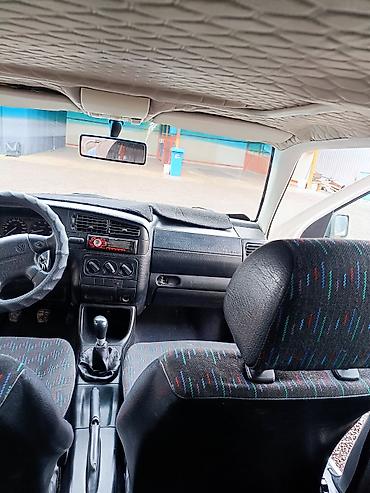 Volkswagen: Volkswagen Golf: 1994 г., 1.8 л, Механика, Бензин, Хэтчбэк — 11