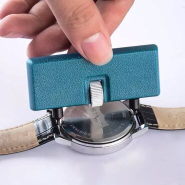 часы swatch: Регулируемый инструмент для открывания и снятия задней крышки часов