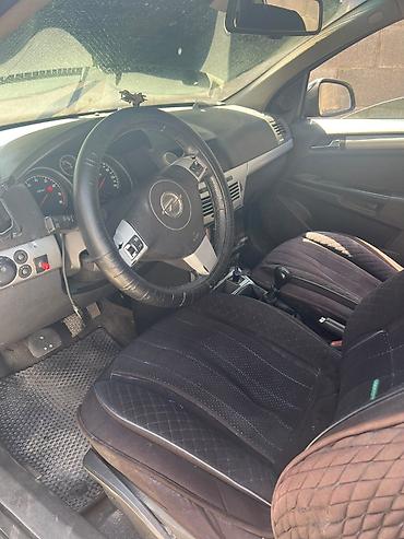 h: Opel Astra: 2014 г., 1.8 л, Механика, Бензин, Универсал — 6