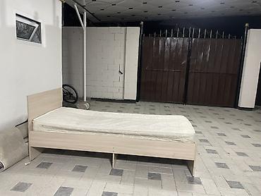 матрасы бишкек: Односпальная кровать с матрасом За 6000 отдам - Размер спального — 1