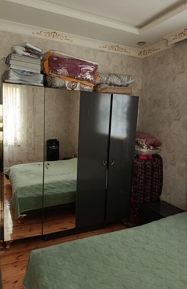 mebel salonlari ve qiymetleri: Yataq otaqı dəst mebel az işlənmiş 1000 azn, təcili satılır real