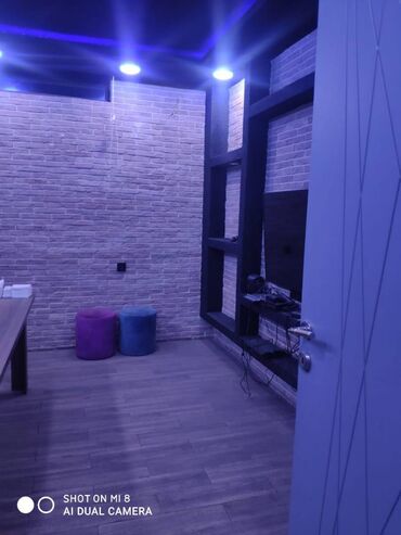 Kommersiya daşınmaz əmlakının satışı: Xırdalanda Ümumi sahəsi 800 kvm 4 mətəbəli obyekt satılır. Hazırda — 15