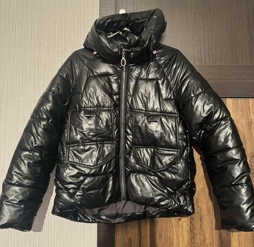 продам куртку: Продаю куртку в хорошем состоянии