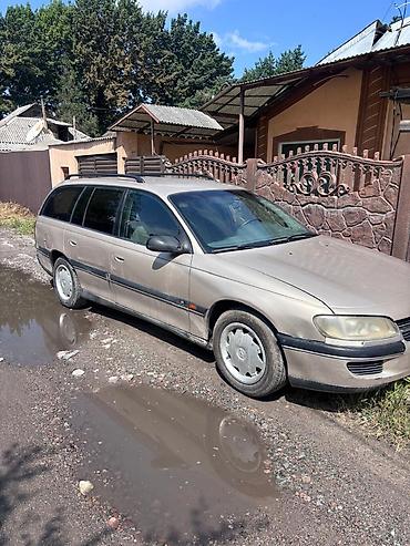 оп ком: Opel Omega: 1999 г., Автомат, Универсал — 4