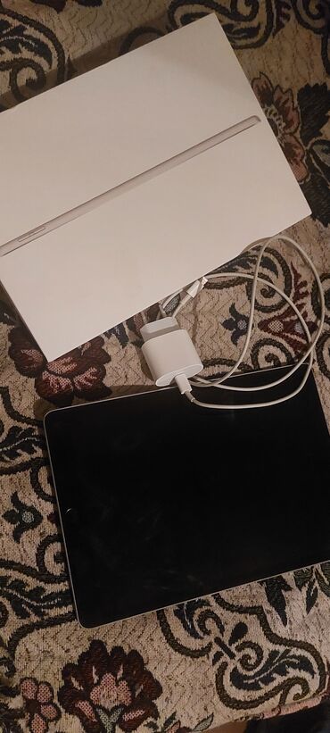Аксессуары для ПК: Ipad 9 280m satlir endirimde ola biler hec bir prablemi ustada olmayib