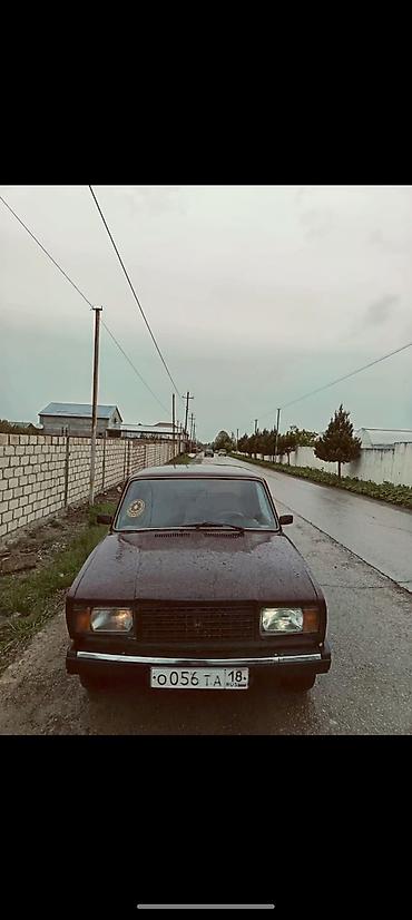 VAZ (LADA): VAZ 2107 sedan - Kuzov: klassik sedan, tünd rəng. Ön və arxa fənərlər — 17