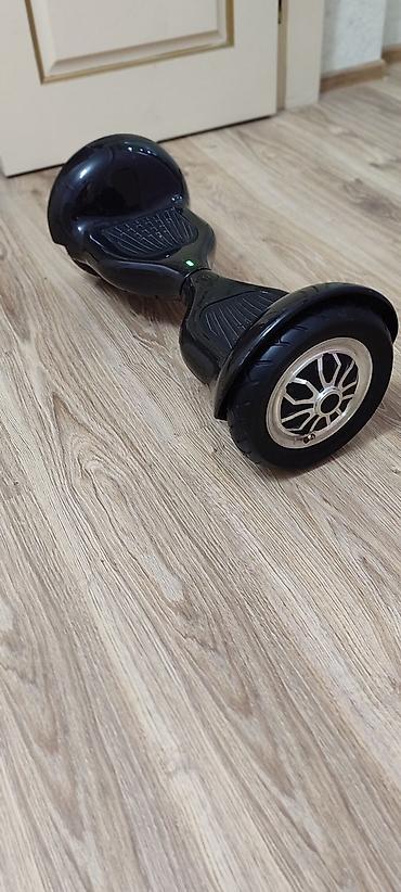 Özünü tarazlayan elektrikli hoverboard/skuter - Rəng: qara, parlaq