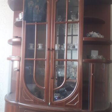 metbex ucun skaf: Açılan, 4 qapılı Düz dolab, Qorka